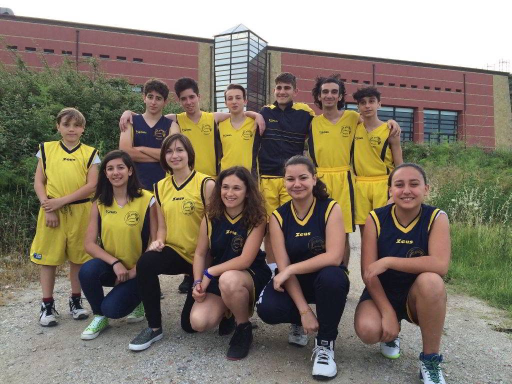 Gruppo U15 U18 Basket School Messina